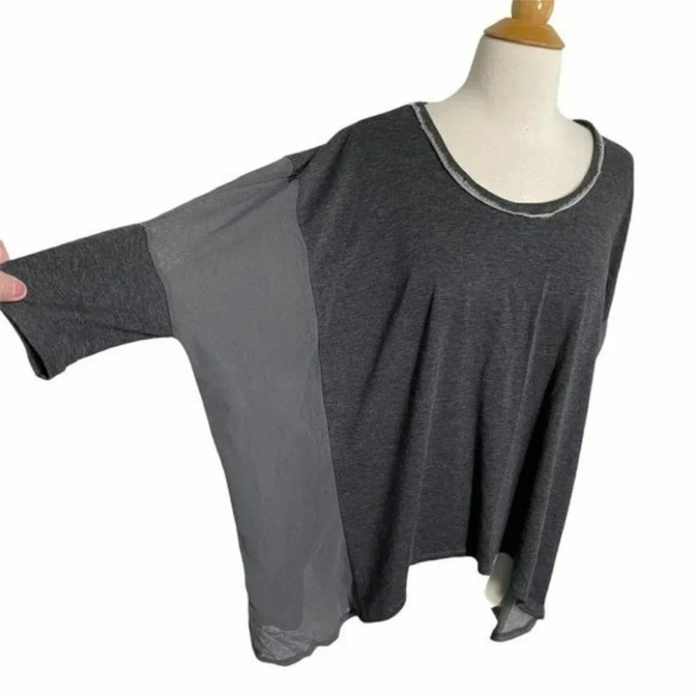 MM Couture by Miss Me Batwing Tunic M Gray Asymmetrical Sharkbite Hem MMCT0999